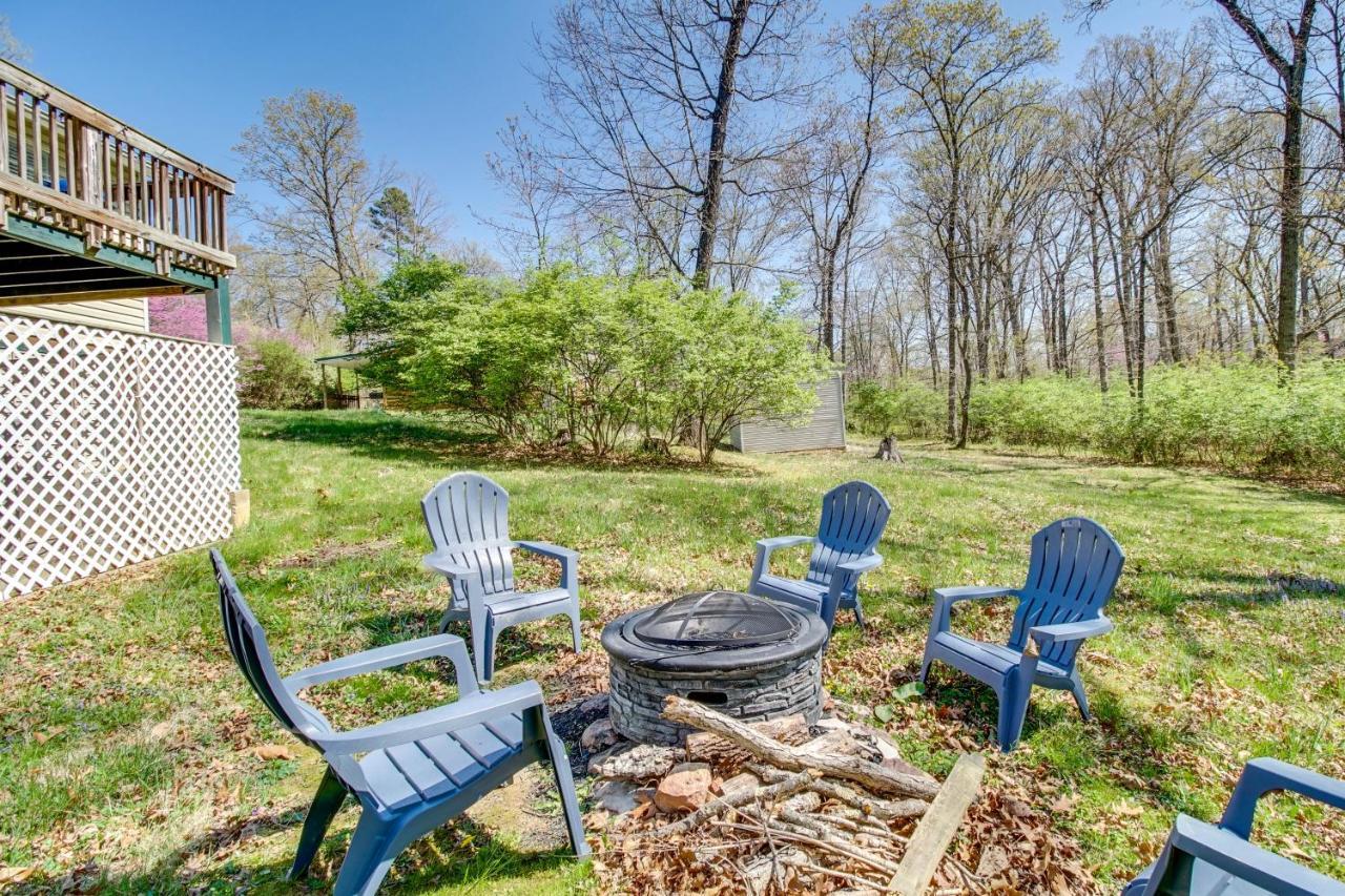 Homey Luray Cabin With Fire Pit And Deck! Екстериор снимка